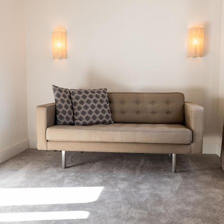 Le Virage Bistro En Hotel Maastricht Eksteriør bilde