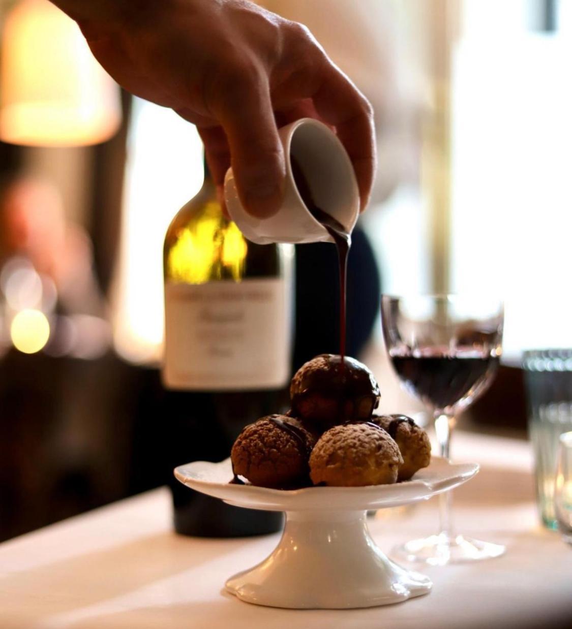 Le Virage Bistro En Hotel Maastricht Eksteriør bilde