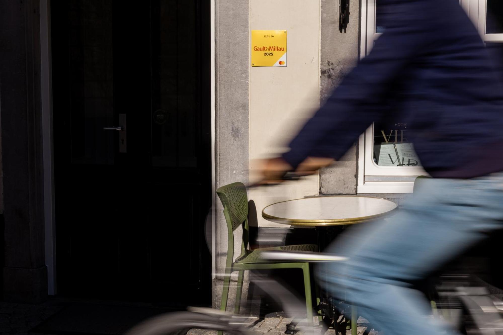 Le Virage Bistro En Hotel Maastricht Eksteriør bilde